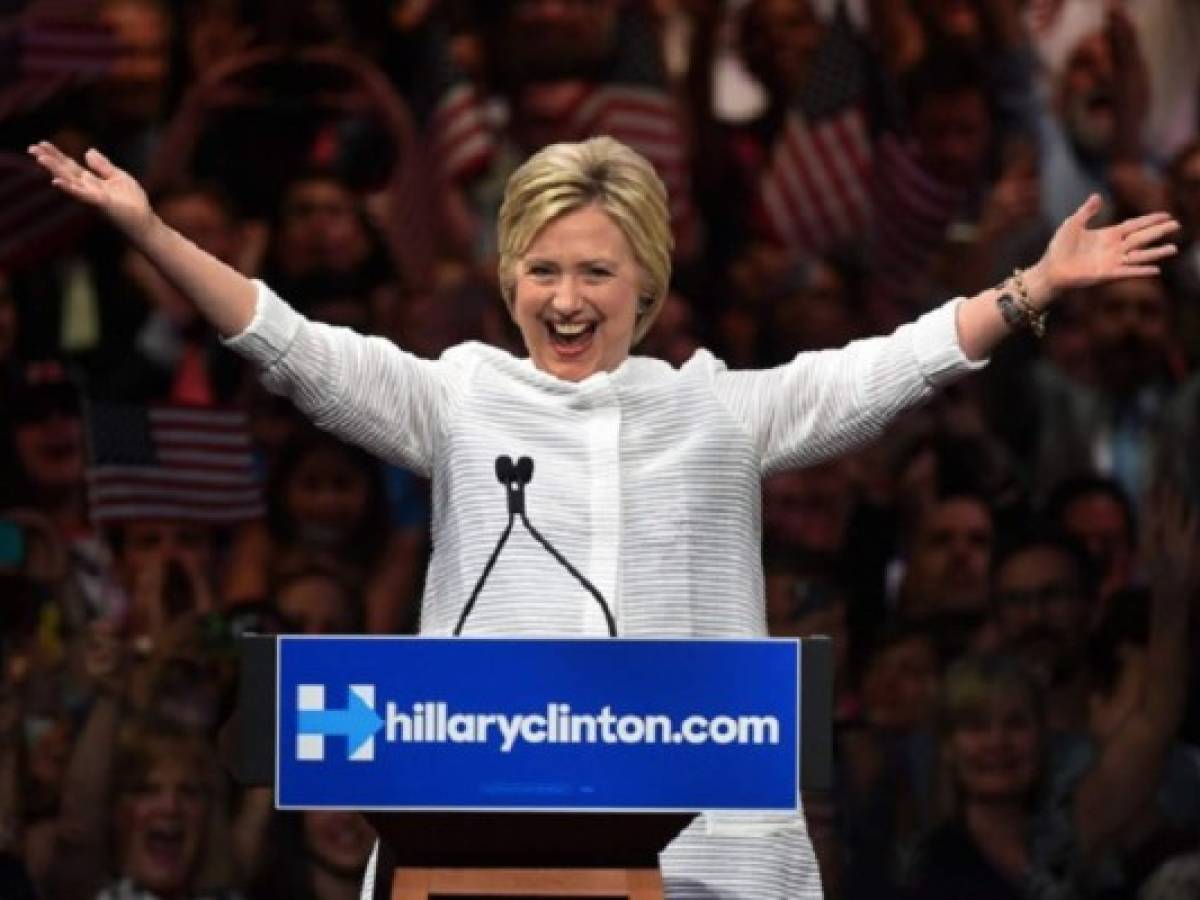 Hillary Clinton hace historia al obtener candidatura demócrata a la Casa Blanca