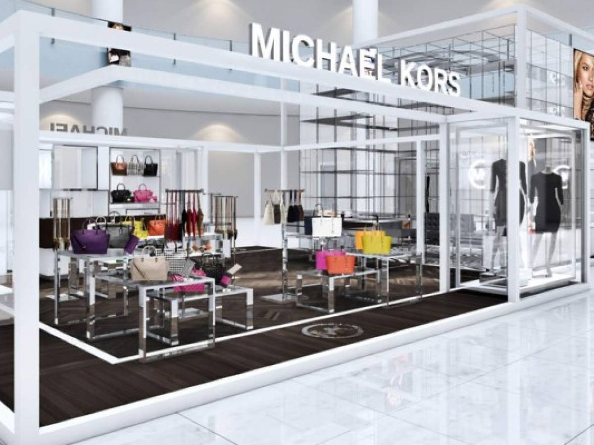 Michael Kors cerrará sobre 100 tiendas en dos años