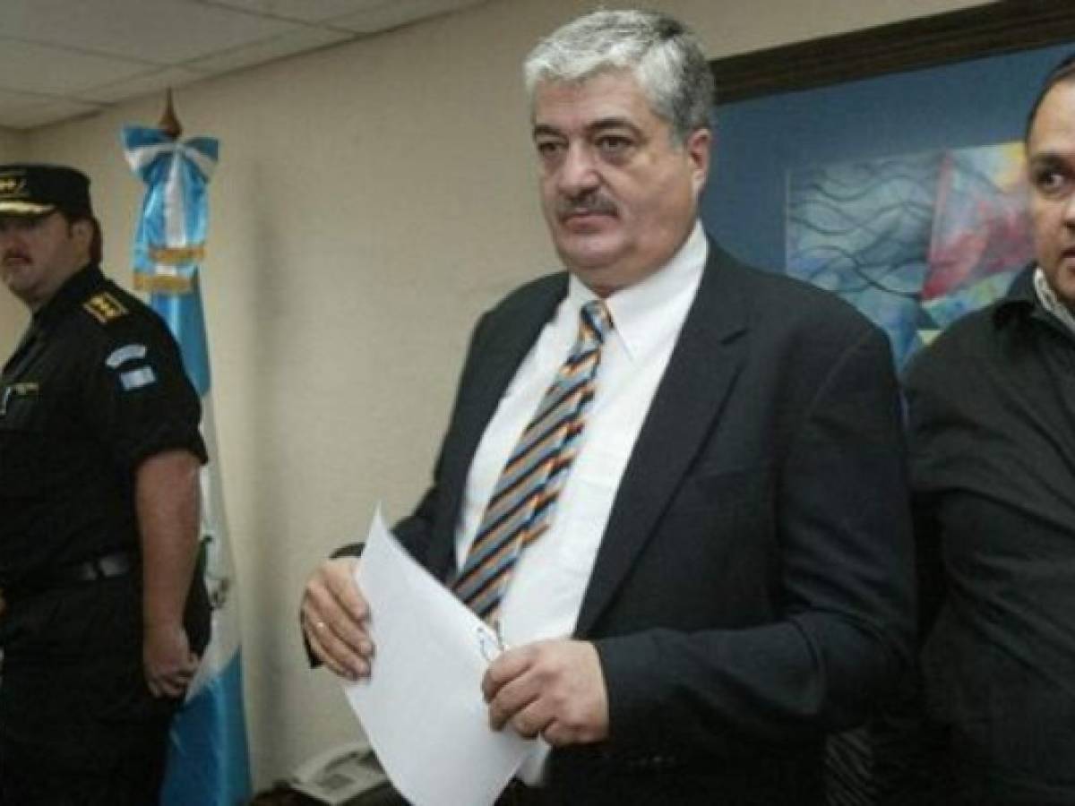 Ex ministro guatemalteco Vielmann niega que autorizara matar a ocho presos