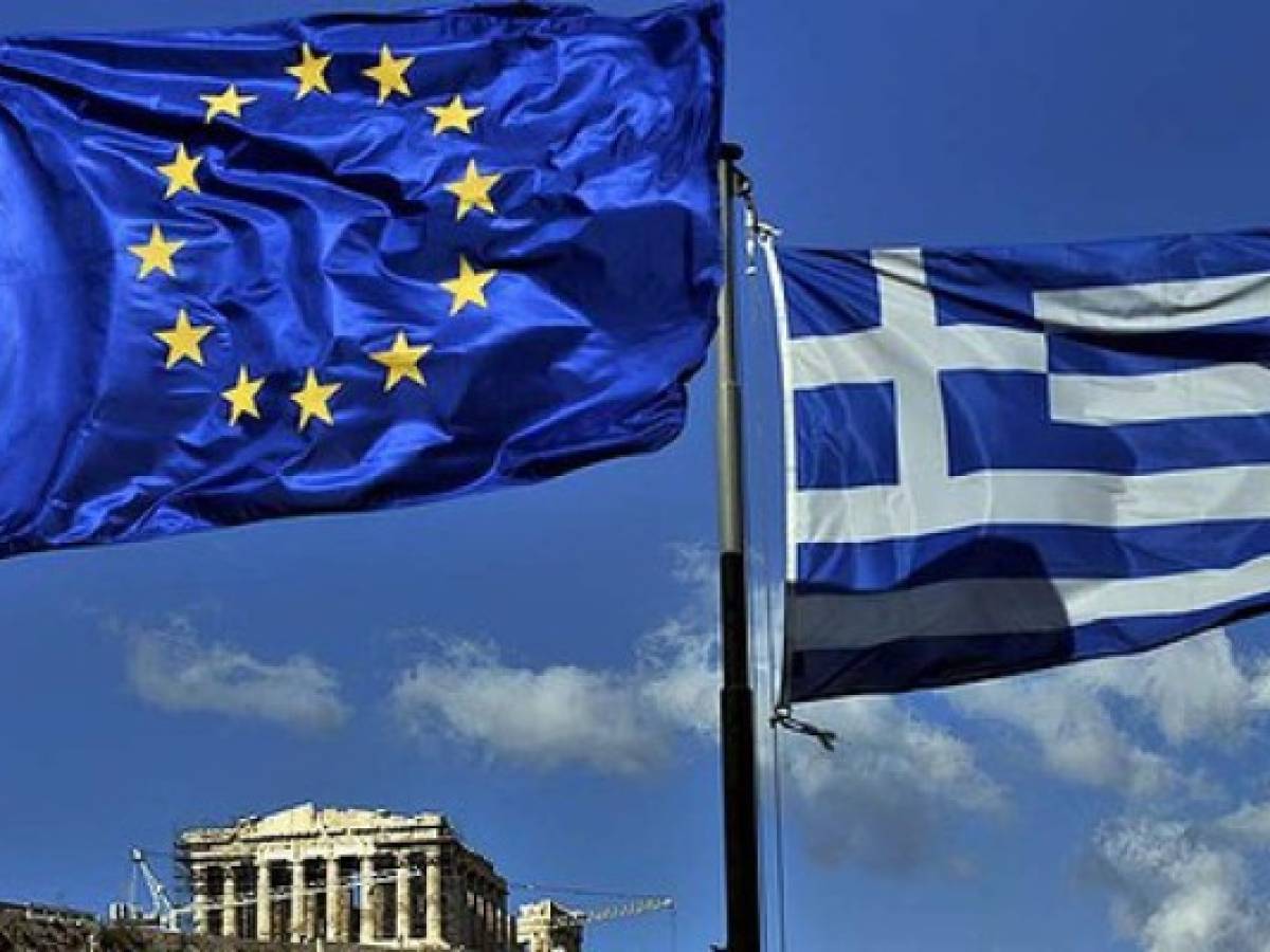 Grecia se adelanta en un día y concreta pago de deuda al FMI