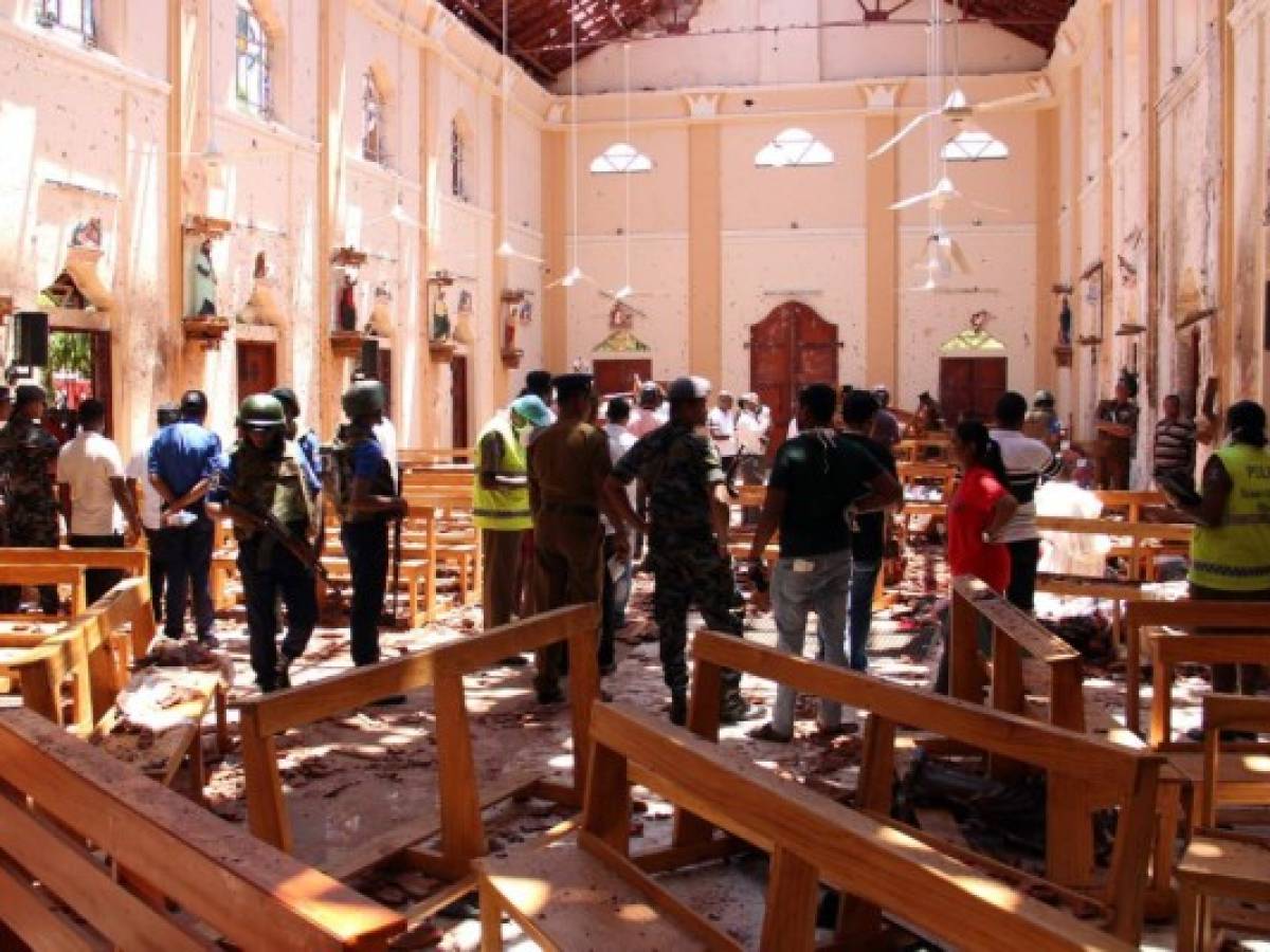 Al menos 200 muertos y cientos de heridos en ataques terroristas a iglesias y hoteles de Sri Lanka