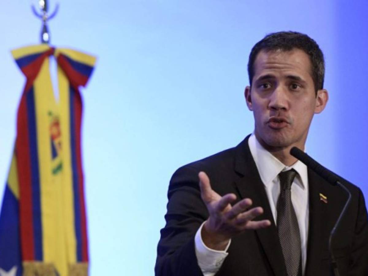 Juan Guaidó regresa a Venezuela y convoca a concentraciones en todo el país