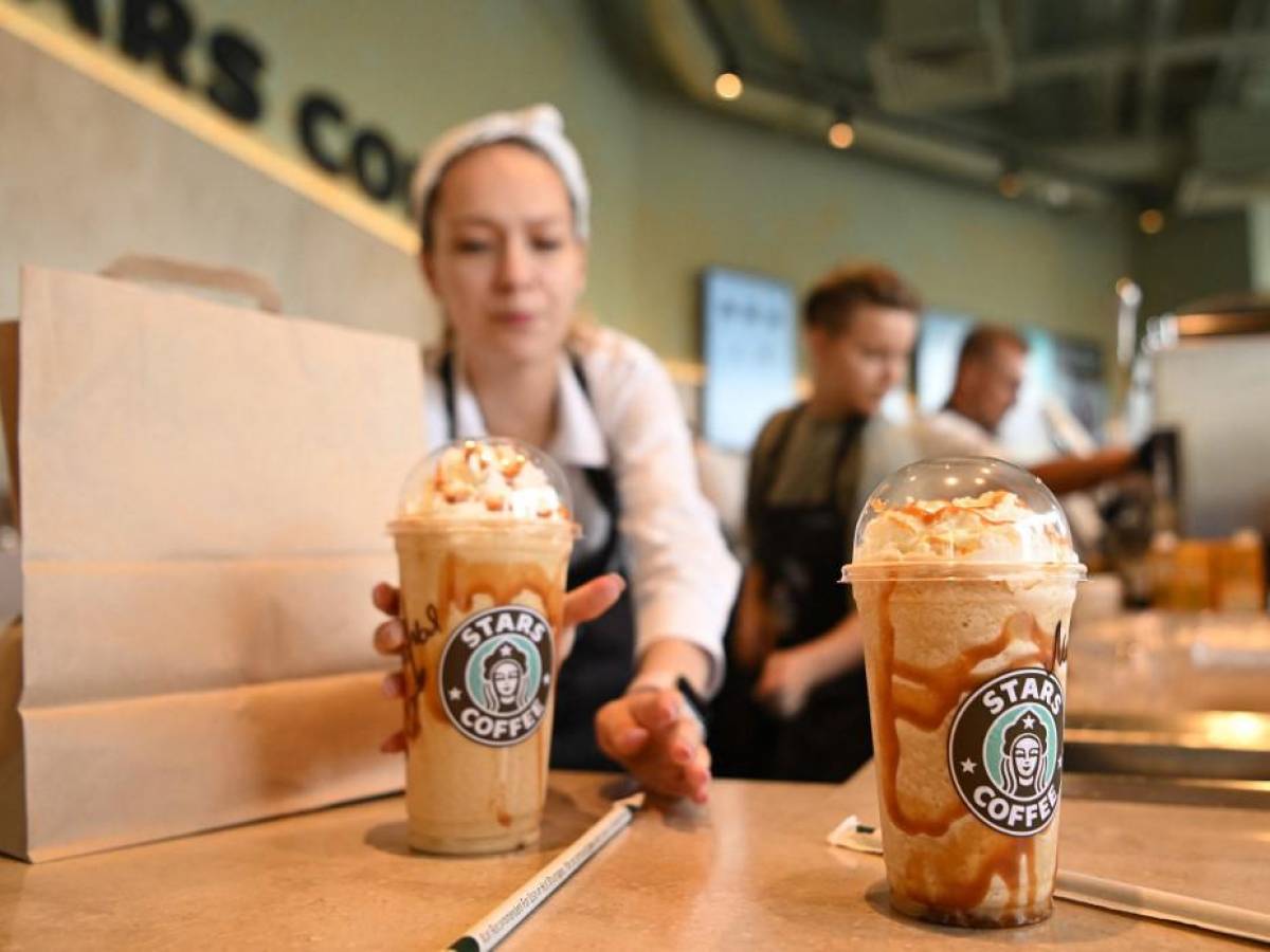 Stars Coffee abre sus puertas en Rusia para reemplazar a Starbucks Stars Coffee abre sus puertas en Rusia para reemplazar a Starbucks