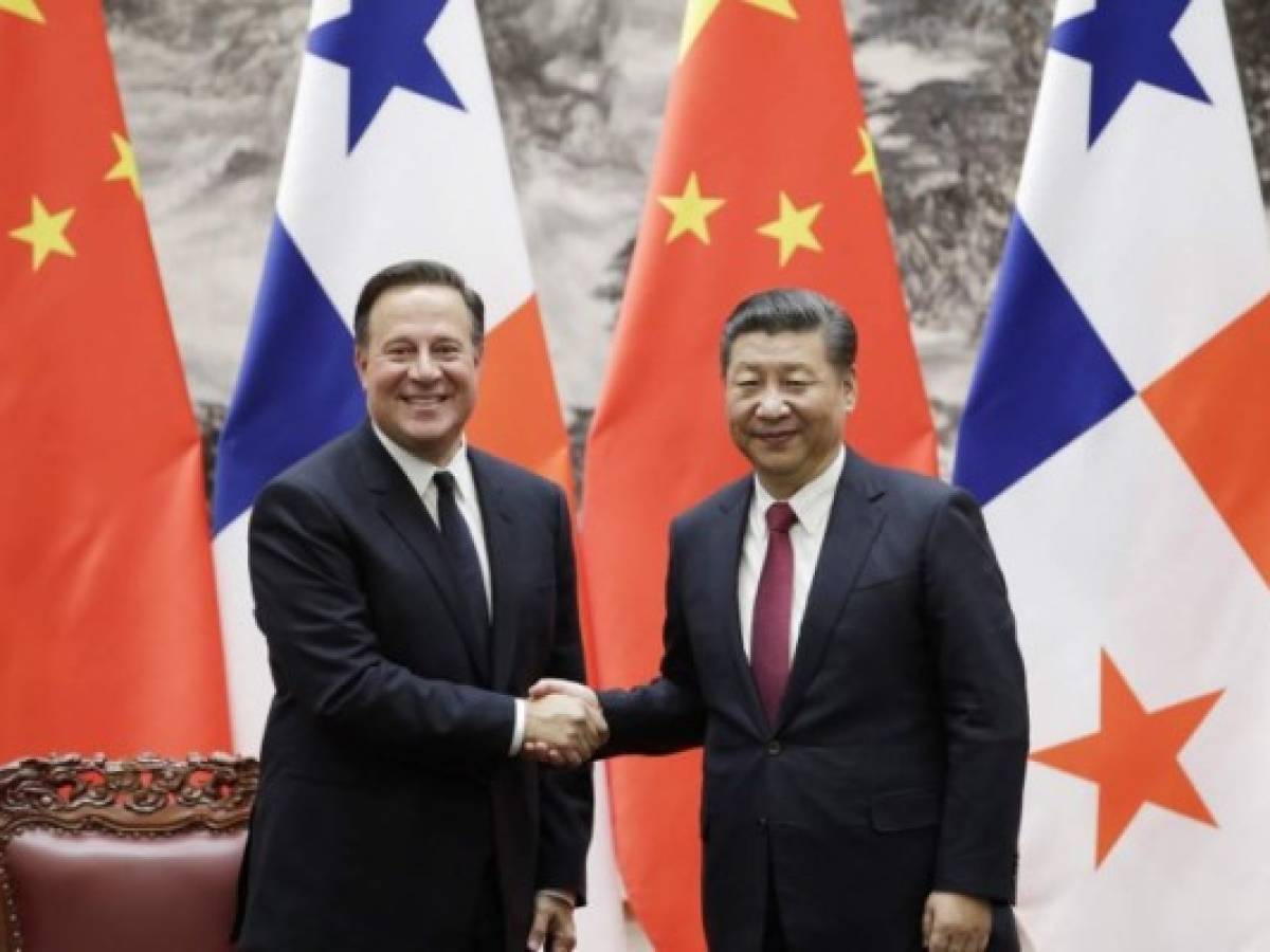 Panamá firma acuerdos de cooperación con China