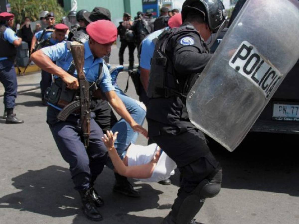 Detenidos más de 100 manifestantes en Nicaragua, entre ellos delegados de la oposición