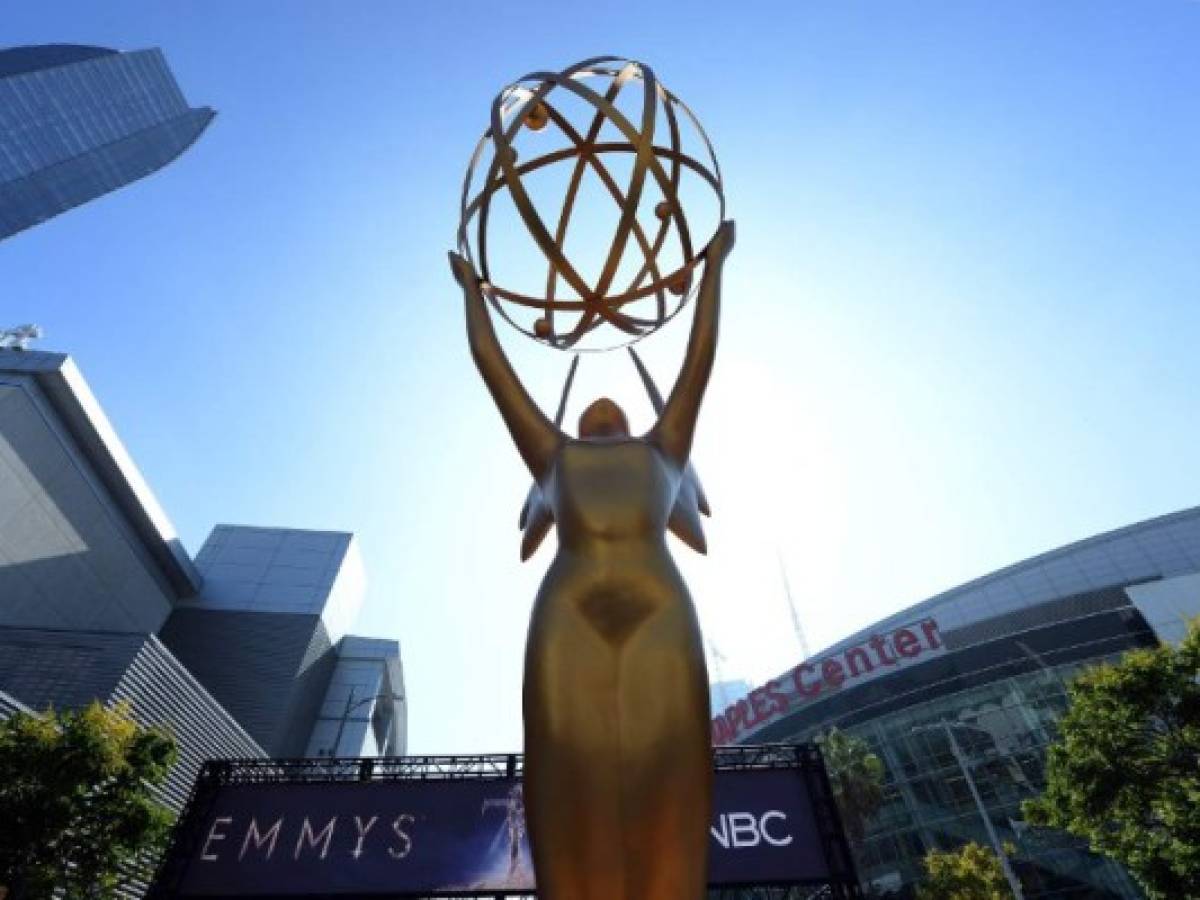 Netflix va a los Emmy a medir fuerzas con HBO y su Juego de Tronos