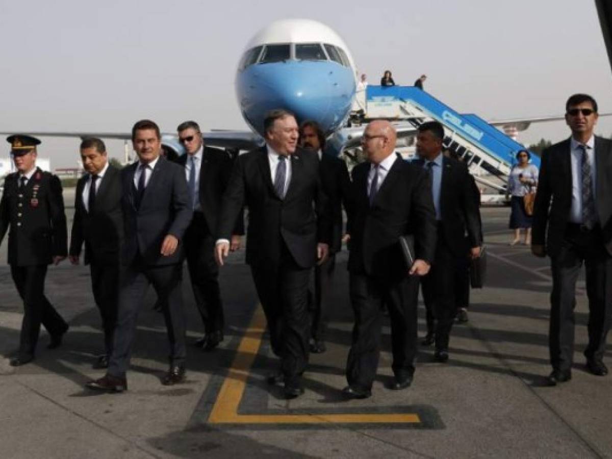U.S. Secretary of State Mike Pompeo arrives in Ankara, Turkey, October 17, 2018. - US Secretary of State Mike Pompeo on Wednesday held talks with the Turkish leadership in Ankara over the disappearance of Saudi journalist Jamal Khashoggi as Riyadh faced new claims he was killed inside its Istanbul consulate. (Photo by LEAH MILLIS / POOL / AFP) U.S. Secretary of State Mike Pompeo arrives in Ankara, Turkey, October 17, 2018. - US Secretary of State Mike Pompeo on Wednesday held talks with the Turkish leadership in Ankara over the disappearance of Saudi journalist Jamal Khashoggi as Riyadh faced new claims he was killed inside its Istanbul consulate. (Photo by LEAH MILLIS / POOL / AFP)