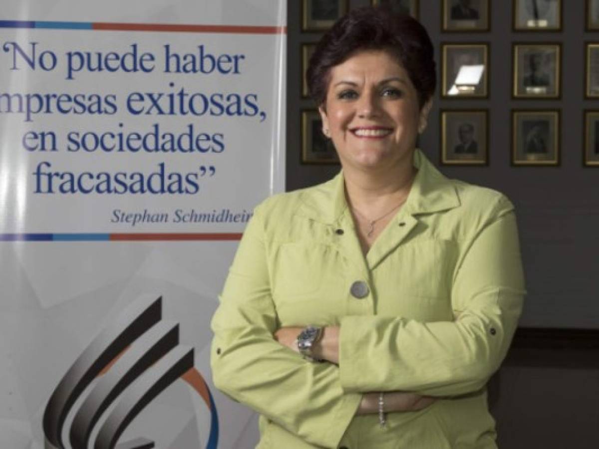 Yolanda Fernández: A la búsqueda del crecimiento del empleo y la riqueza del país