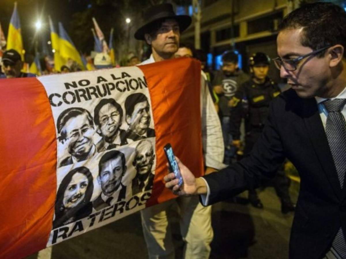 El cuestionado indulto a Fujimori amenaza con incendiar al Perú