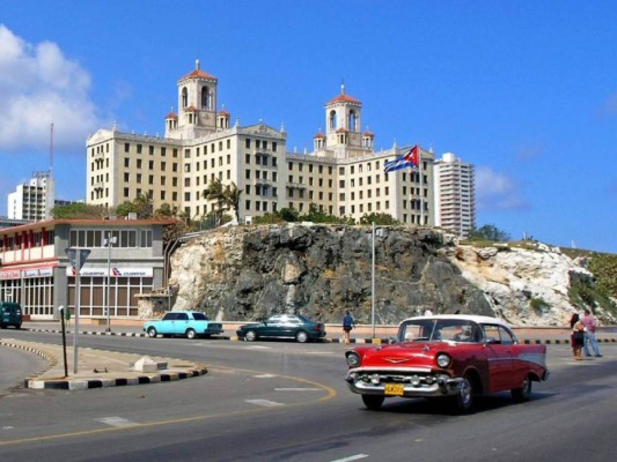 Crece 16% el número de turistas que viaja a Cuba