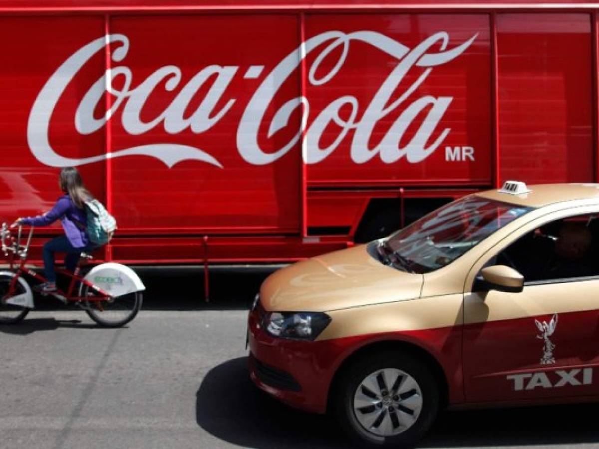 Coca-Cola FEMSA reporta millonaria pérdida por operación en Venezuela
