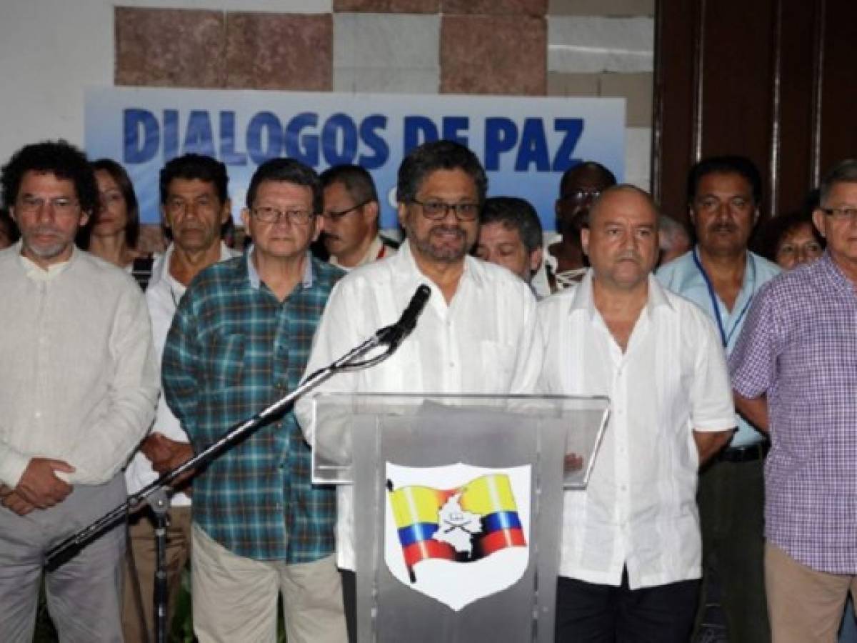 FARC decretan cese del fuego unilateral por un mes en Colombia