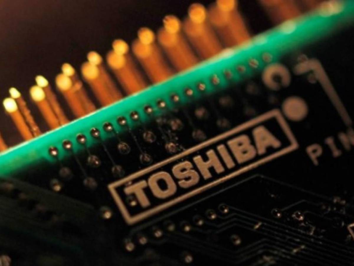 Toshiba vende su unidad de chips en US$18,000 millones