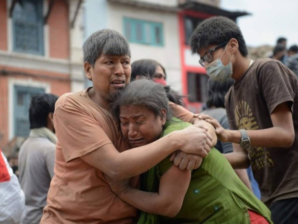 Terremoto de 7,9 en Nepal y otros 49 países