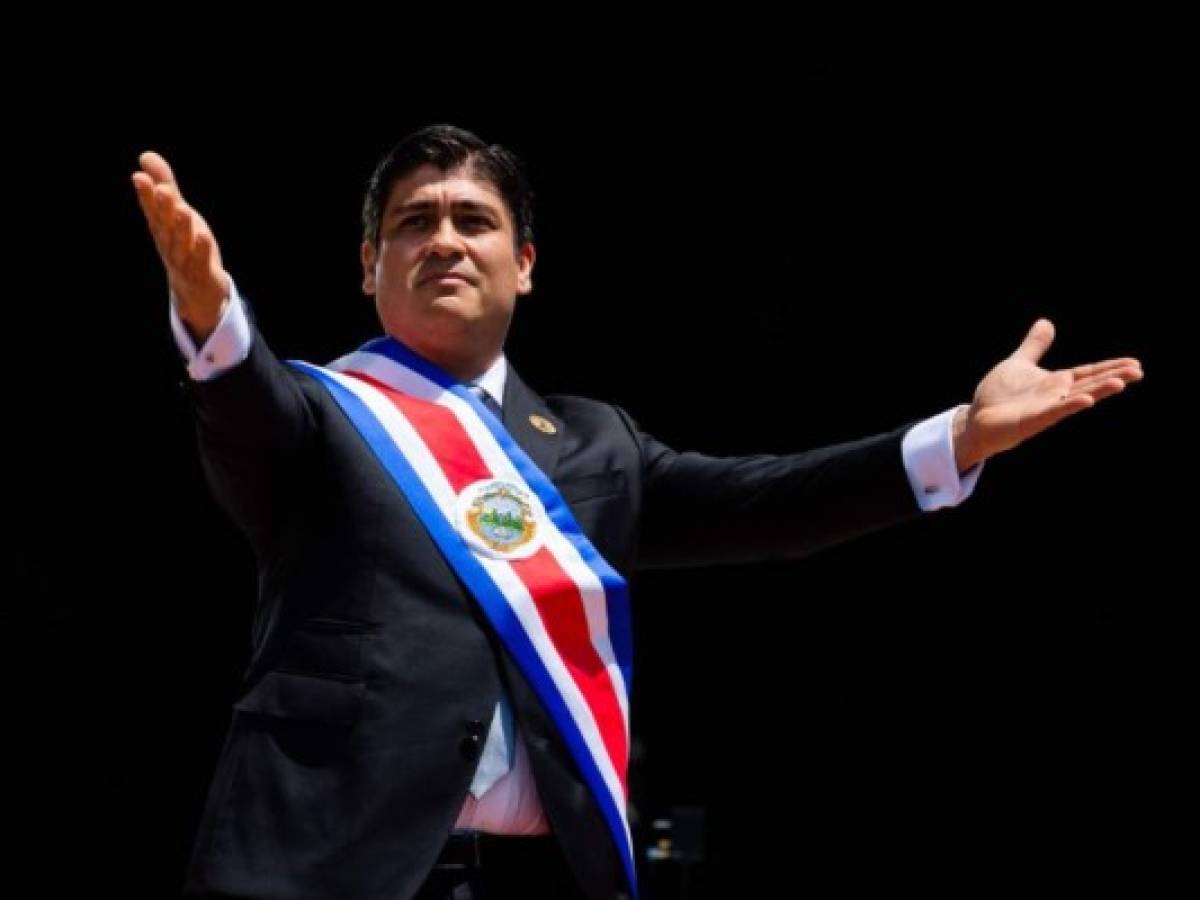 Costa Rica: Alvarado asume presidencia y llama a 'descarbonizar' economía