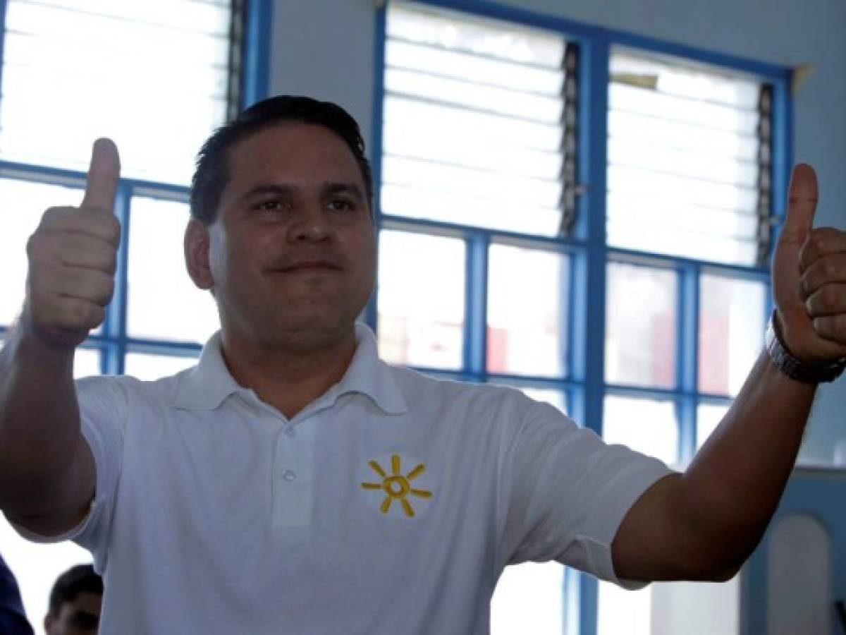 Elecciones Costa Rica: Candidato evangélico amplía ventaja en casi 15 puntos