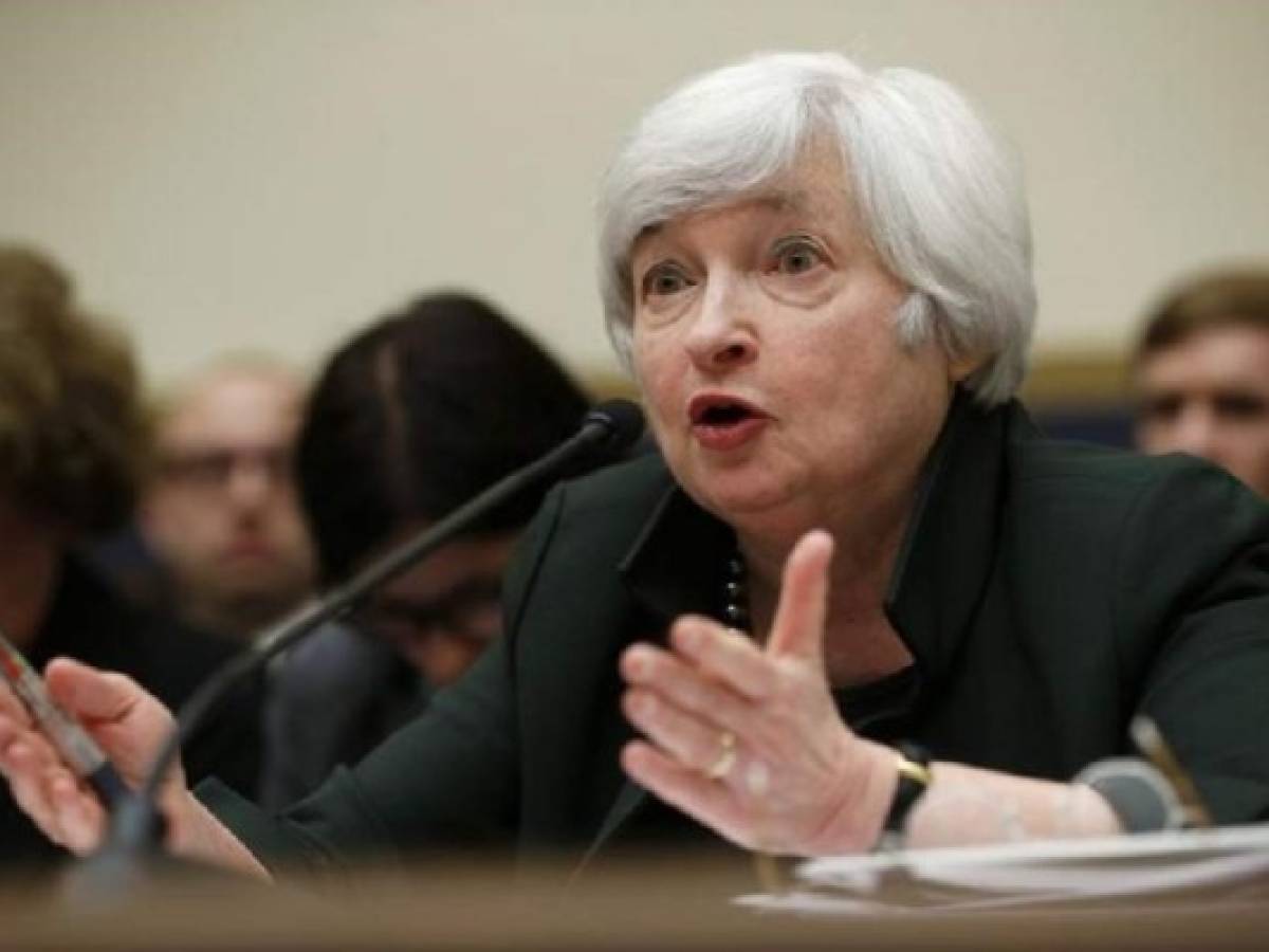 Fed: mercado laboral sigue frenado, necesaria política 'pragmática'