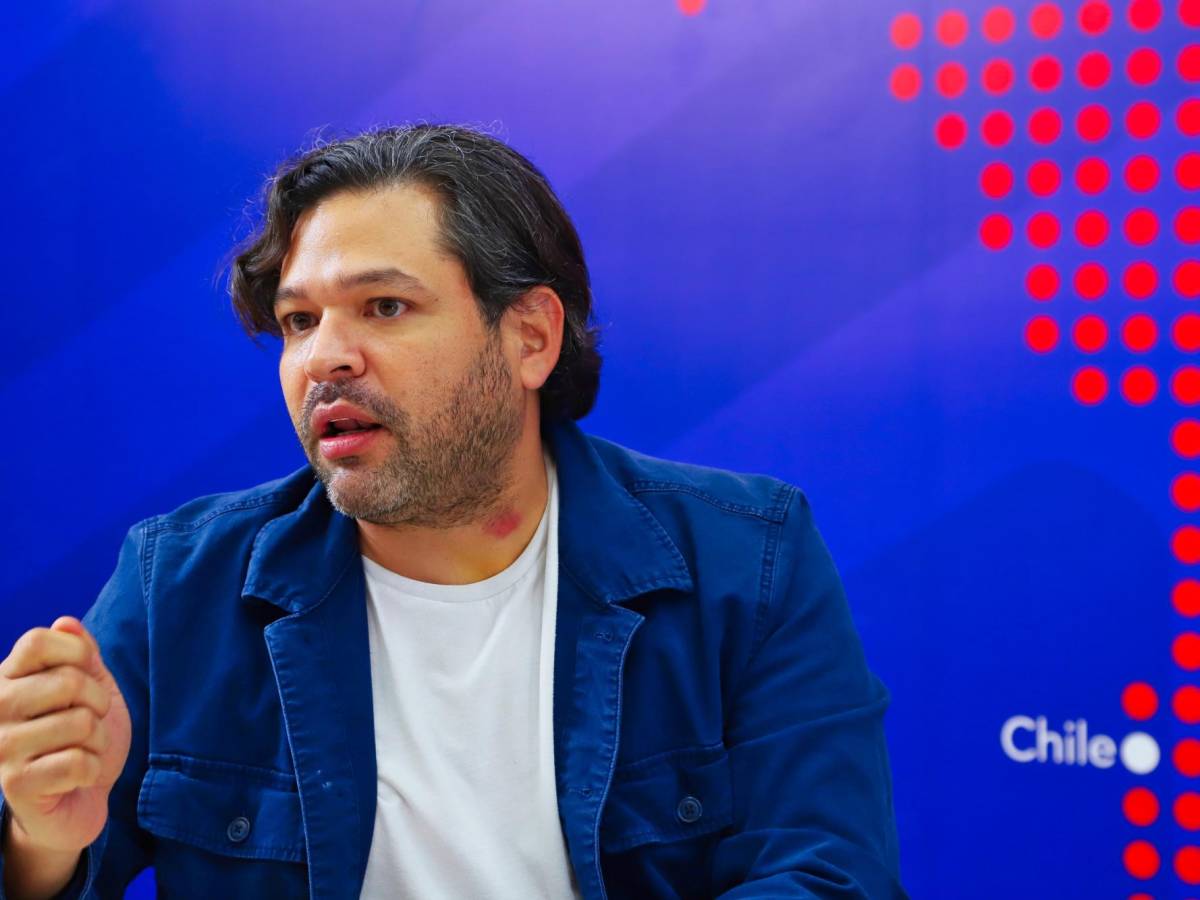 Entrevista al salvadoreño, Carlos Jovel, desarrollador de plataformas digitales de consumo (APP), en San Salvador, El Salvador. Revista Estrategia &amp; Negocios/ Salvador Melendez