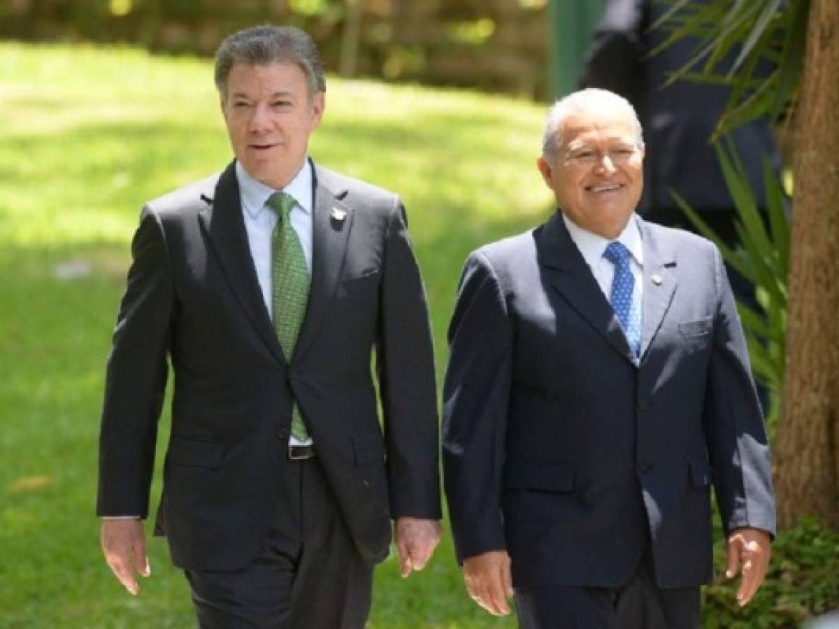 El Salvador brindará su experiencia a Colombia en proceso de paz