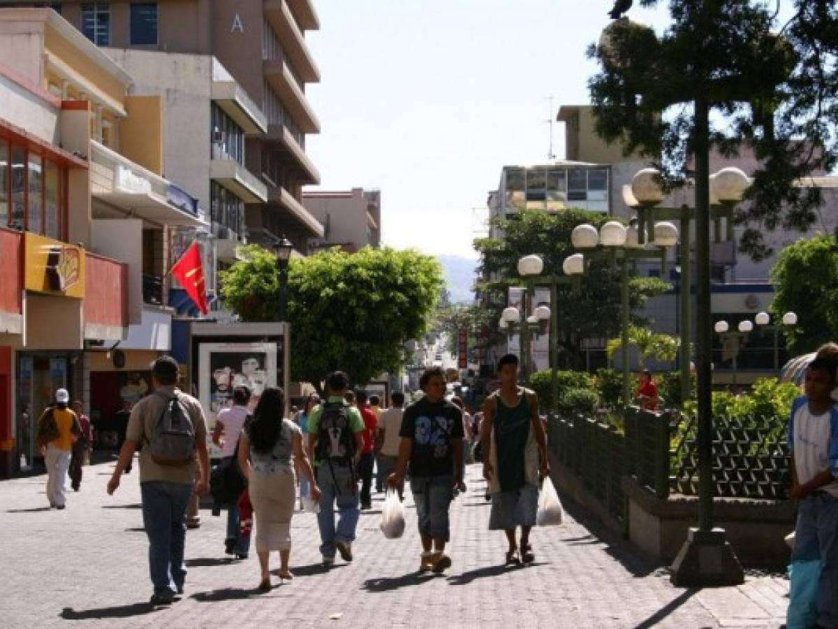 Desempleo en Costa Rica baja a 9,2%, pero crece informalidad