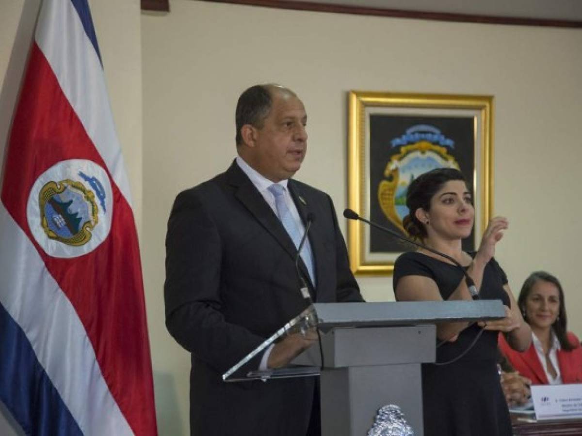 Presidente Solís comparecerá ante Comisión Legislativa por ‘cementazo’