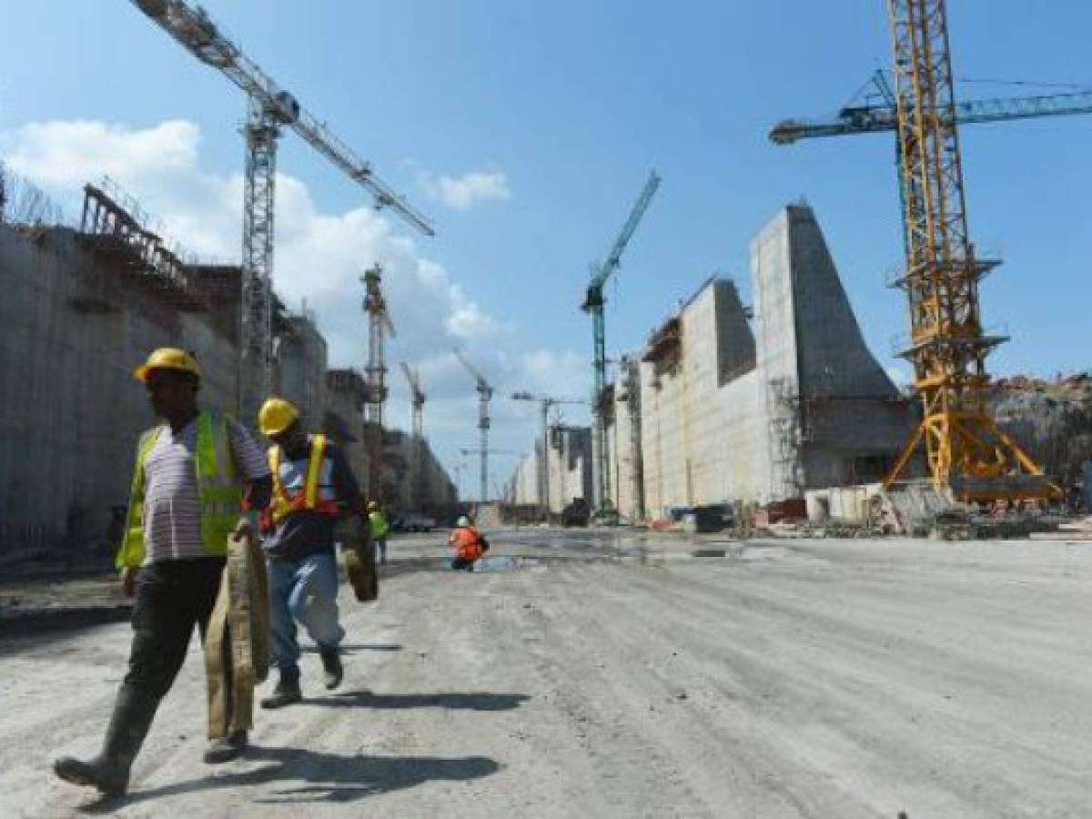 Panamá: 'graves perjuicios' por huelga en obras del Canal