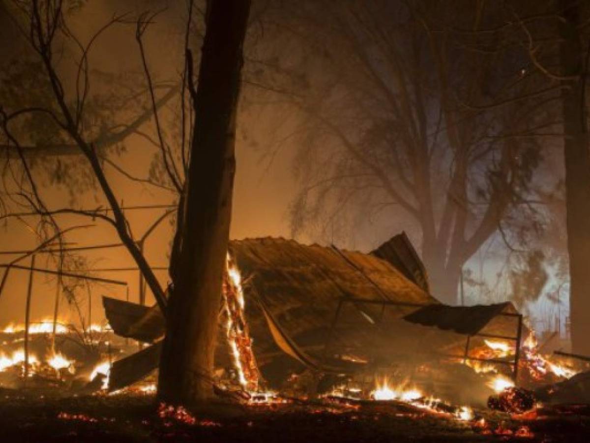 Incendios obligan a 100.000 californianos a evacuar