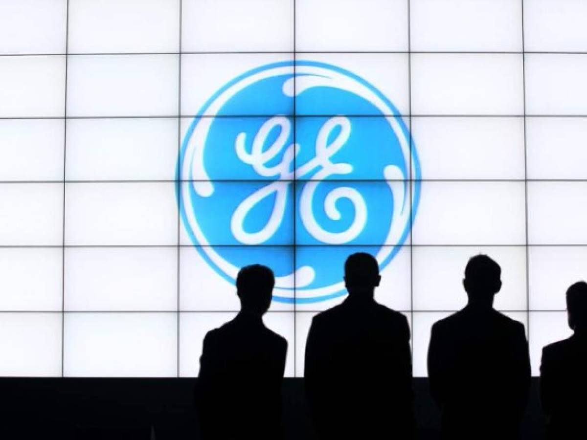 General Electric planea suprimir miles de empleos para economizar