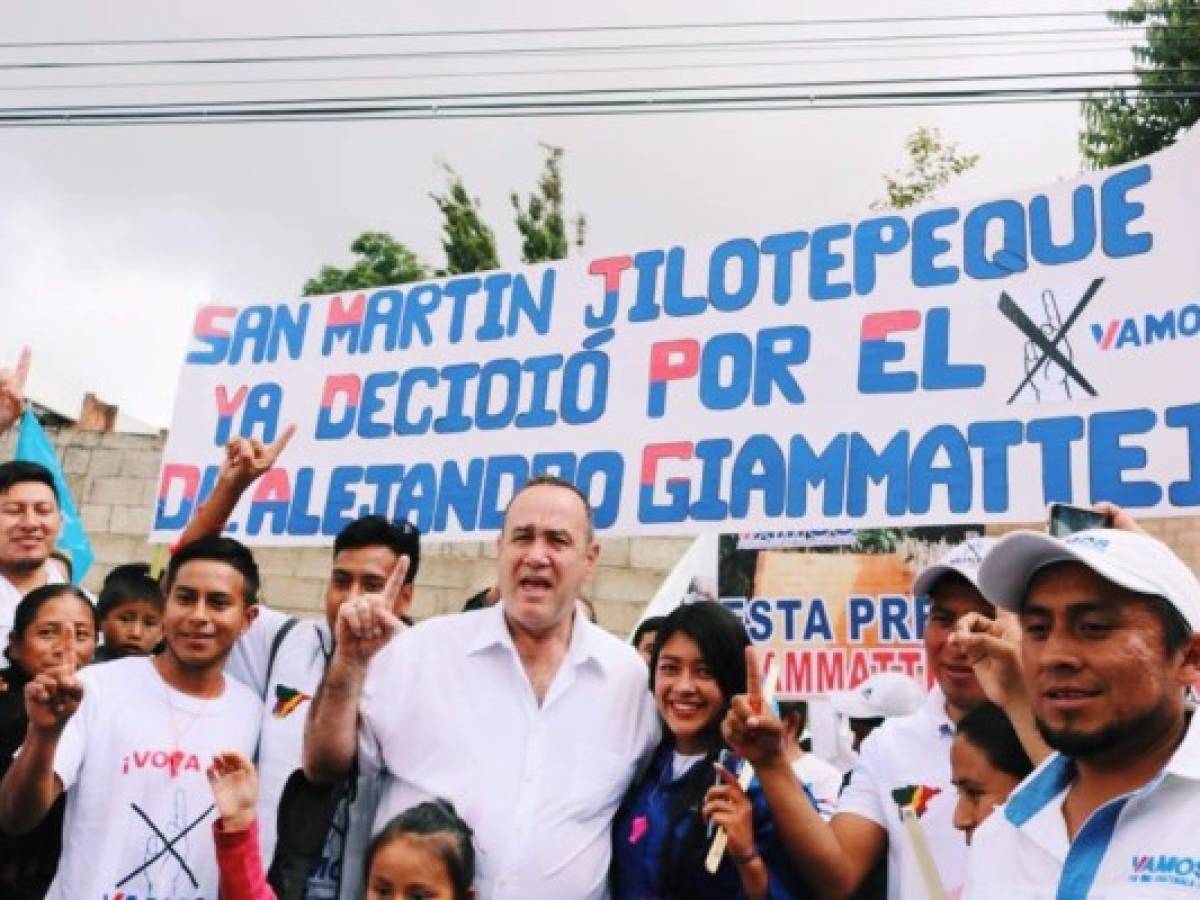 Presidenciable guatemalteco promete atacar causas de la migración a EEUU