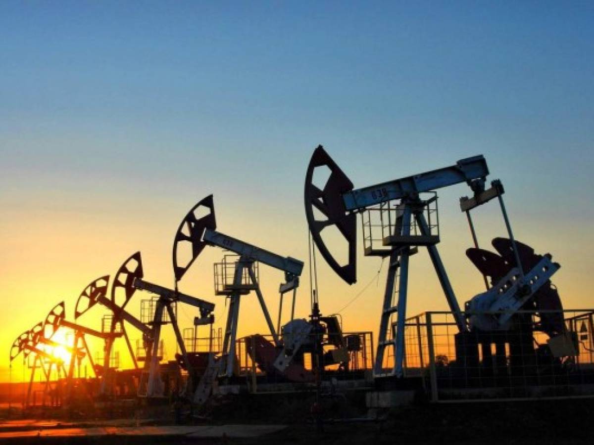 Pemex se prepara para comprar petróleo de Estados Unidos por primera vez
