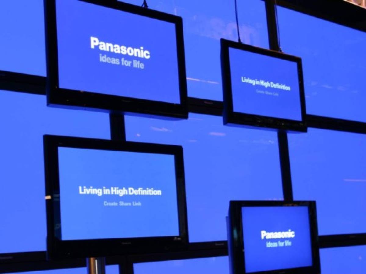 Con una nueva reorganización corporativa bajo el paraguas Conected Solutions, Panasonic reunirá todas soluciones conectadas con la vista puesta en la irrupción de Internet de las Cosas en aplicaciones como aviación civil, entretenimiento, retail, logística, sector público. Con una nueva reorganización corporativa bajo el paraguas Conected Solutions, Panasonic reunirá todas soluciones conectadas con la vista puesta en la irrupción de Internet de las Cosas en aplicaciones como aviación civil, entretenimiento, retail, logística, sector público.