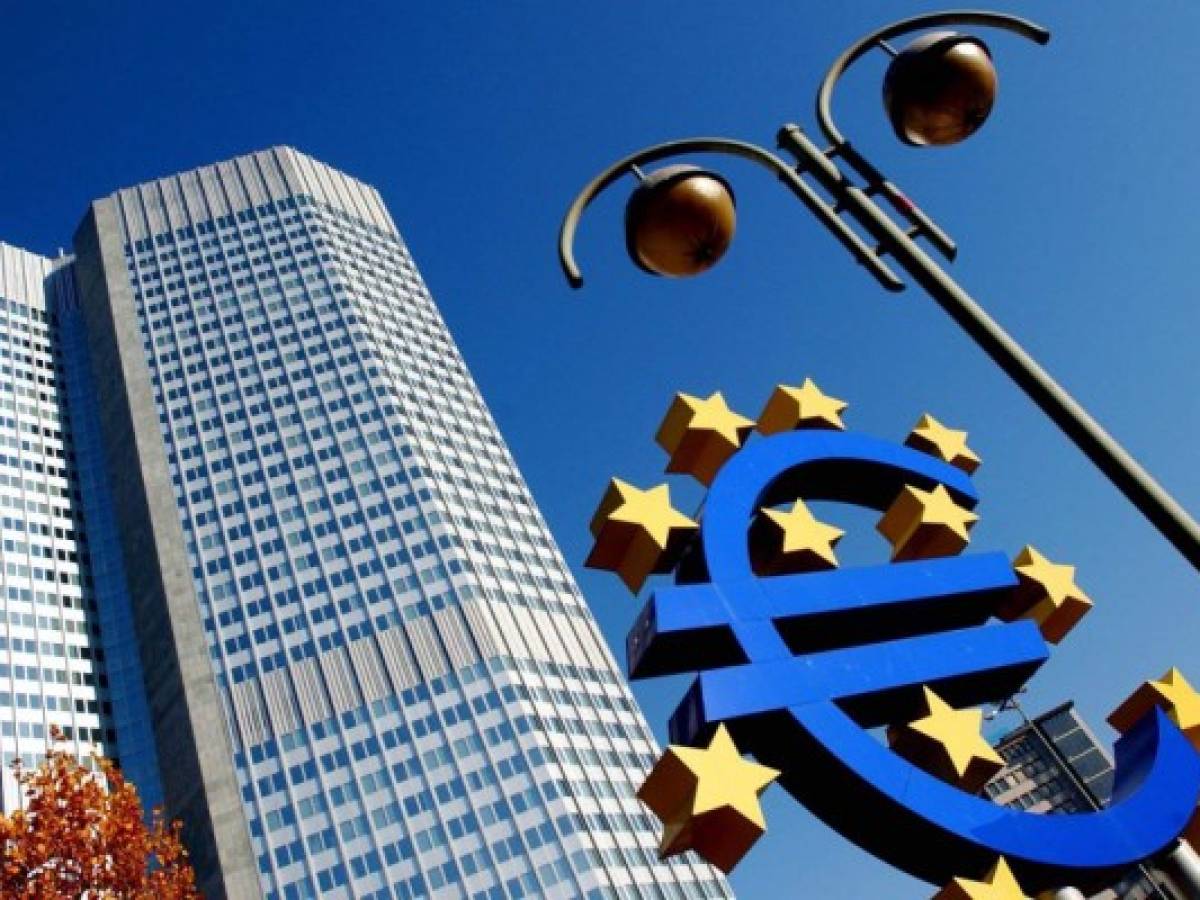 BCE podría comprar deuda pública por US$700.000 millones