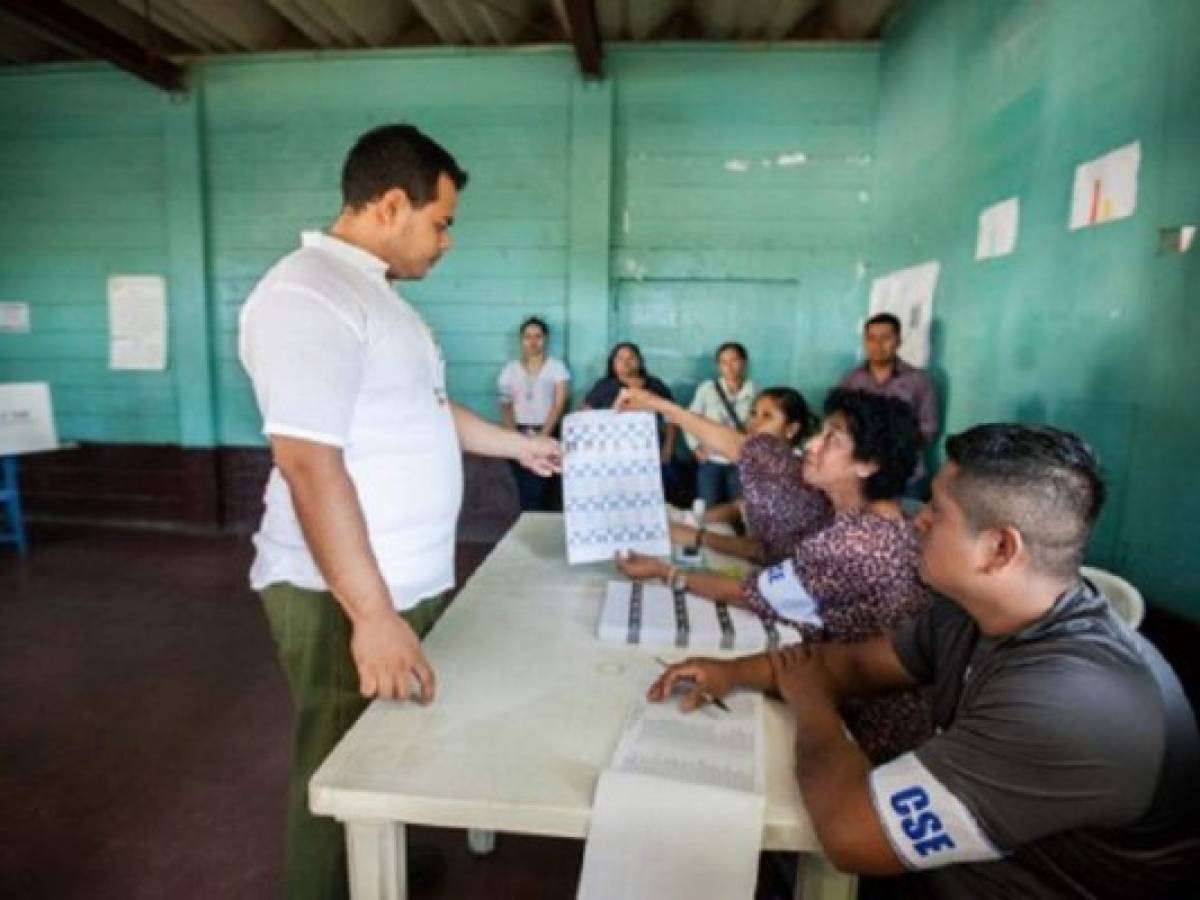Queman centro de voto en poblado afectado por proyectado canal en Nicaragua