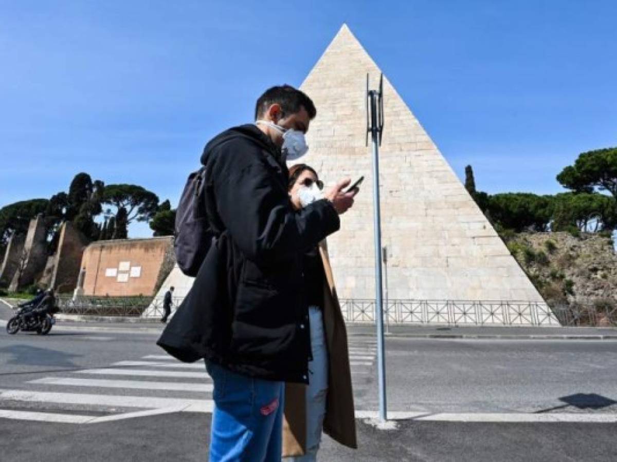 En Europa subieron a casi 15.300 los casos, entre ellos 543 muertos. Francia es el segundo país europeo más afectado (1.412 contagiados y 25 decesos) y le sigue España (1.204, 28 muertes). FOTO Alberto PIZZOLI / AFP En Europa subieron a casi 15.300 los casos, entre ellos 543 muertos. Francia es el segundo país europeo más afectado (1.412 contagiados y 25 decesos) y le sigue España (1.204, 28 muertes). FOTO Alberto PIZZOLI / AFP