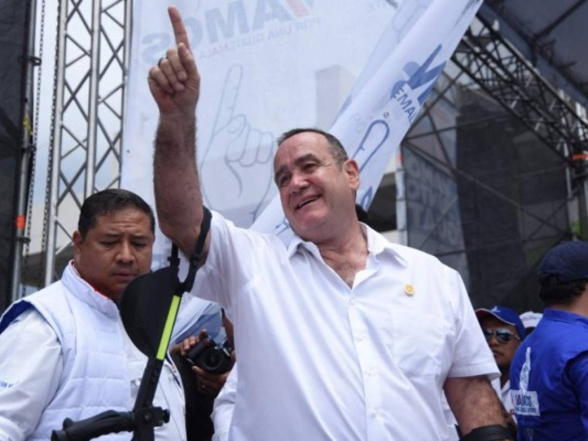 ¿Quién es Alejandro Giammattei, el presidente electo de Guatemala?