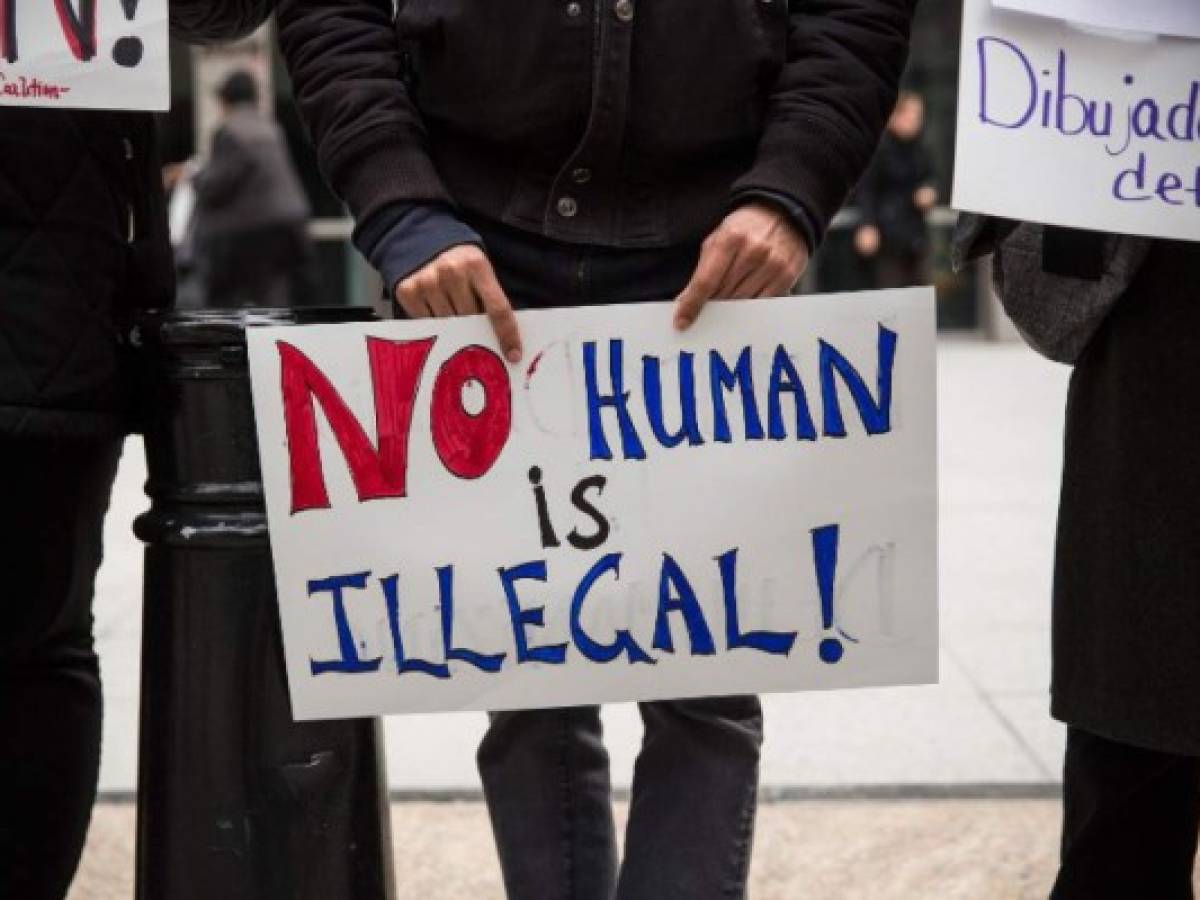 California alerta sobre condiciones de indocumentados detenidos