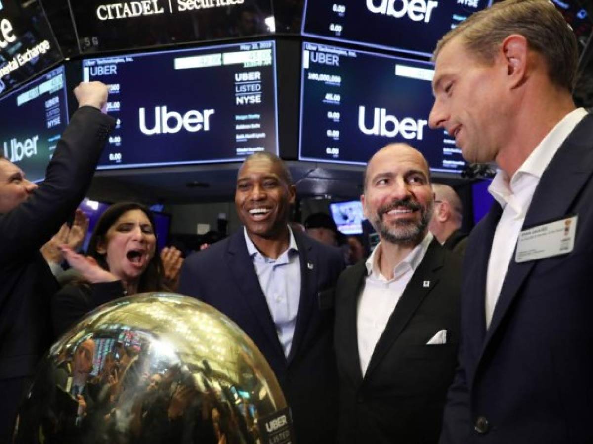 Uber se estrena en la Bolsa y su acción arranca en US$42
