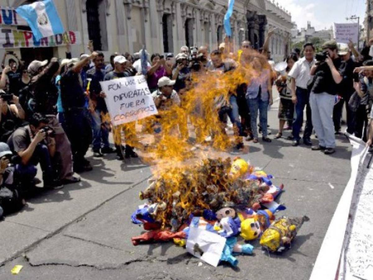 Guatemala: Manifestaciones por reformas que blindan a políticos