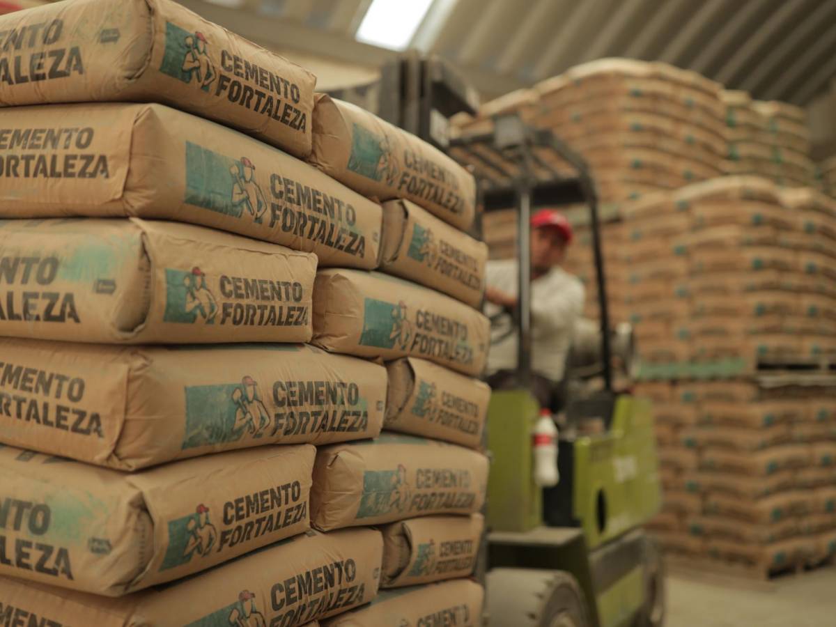 Grupo Elementia irrumpe en el negocio del cemento en El Salvador