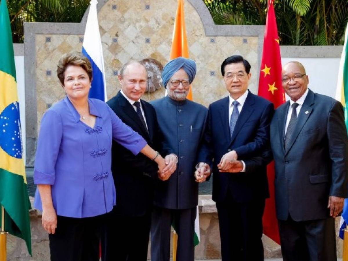 BRICS lanzarían Banco de Desarrollo en julio