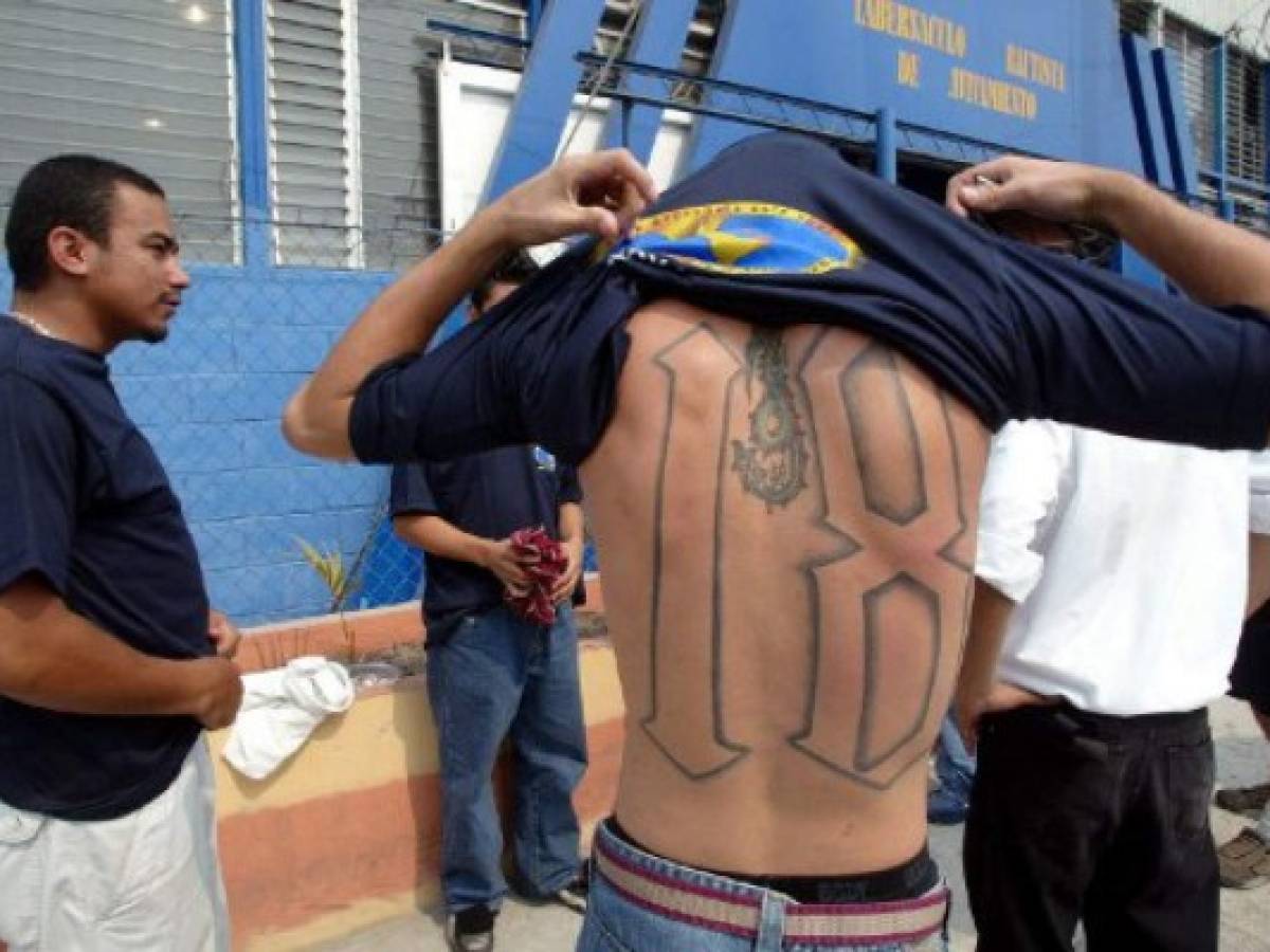 El Salvador anuncia que detendrá a mareros deportados de EEUU