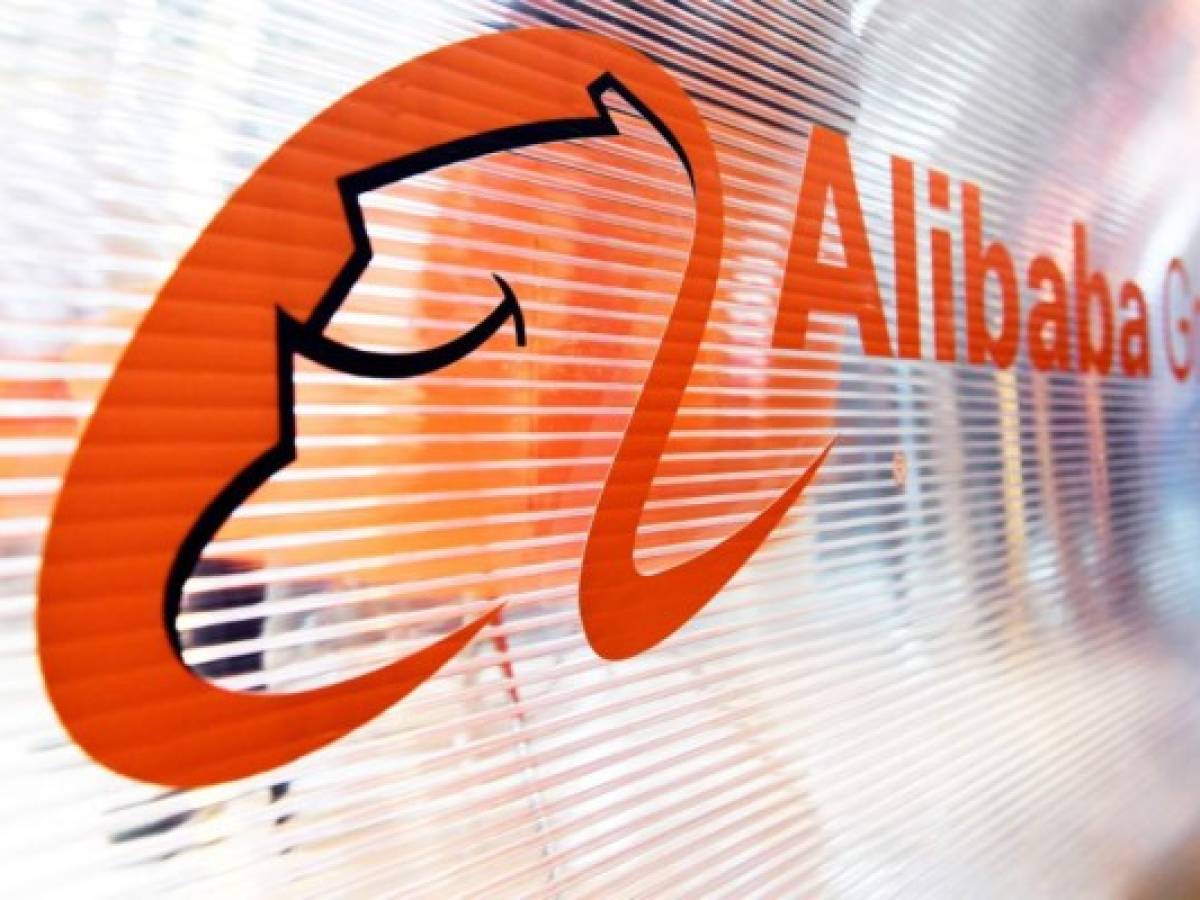 Alibaba obtiene visto bueno para introducción en bolsa récord en Hong Kong