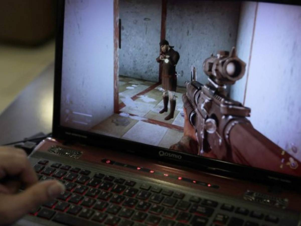 La Casa Blanca analiza vínculo de videojuegos con violencia por armas