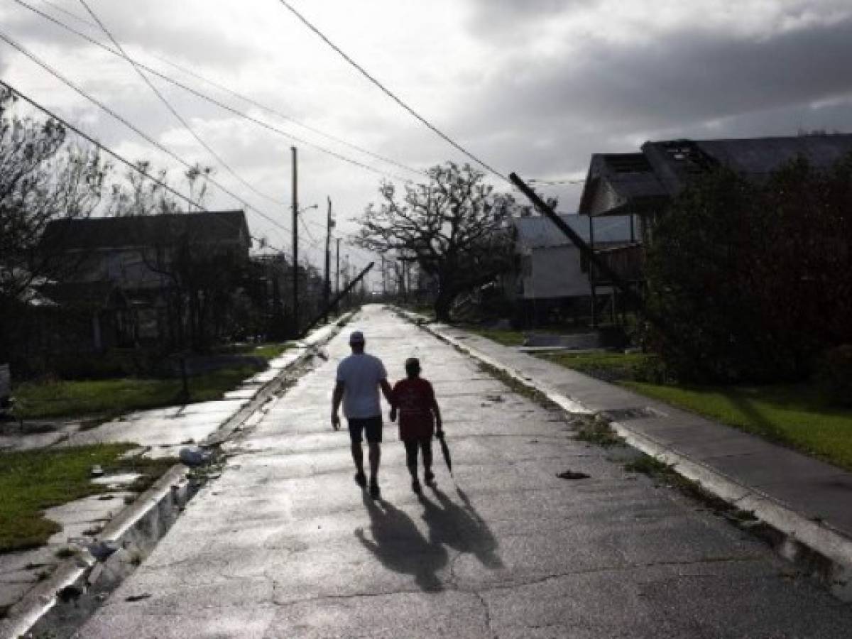Número de muertos por huracán Ida aumenta mientras el sur de EEUU evalúa daños