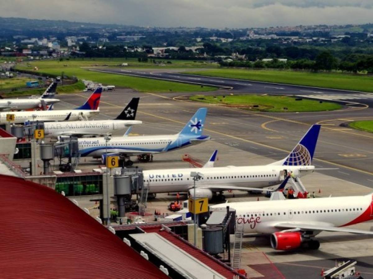Aerolínea 'low cost' Viva CAM elige Costa Rica como sede en la región