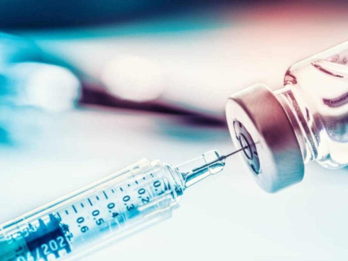 Alemania, Francia e Italia suspenden la aplicación de la vacuna de AstraZeneca