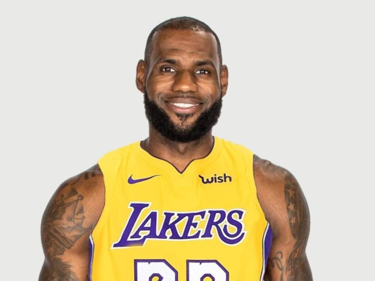 CLEVELAND, OH - SEPTEMBER 25: LeBron James #23 of the Cleveland Cavaliers poses for a portrait during the 2017-18 NBA Media Day on September 25, 2017 at Quicken Loans Arena in Cleveland, Ohio. NOTE TO USER: User expressly acknowledges and agrees that, by downloading and or using this Photograph, user is consenting to the terms and conditions of the Getty Images License Agreement. Mandatory Copyright Notice: Copyright 2017 NBAE (Photo by Michael J. LeBrecht II/NBAE via Getty Images) CLEVELAND, OH - SEPTEMBER 25: LeBron James #23 of the Cleveland Cavaliers poses for a portrait during the 2017-18 NBA Media Day on September 25, 2017 at Quicken Loans Arena in Cleveland, Ohio. NOTE TO USER: User expressly acknowledges and agrees that, by downloading and or using this Photograph, user is consenting to the terms and conditions of the Getty Images License Agreement. Mandatory Copyright Notice: Copyright 2017 NBAE (Photo by Michael J. LeBrecht II/NBAE via Getty Images)