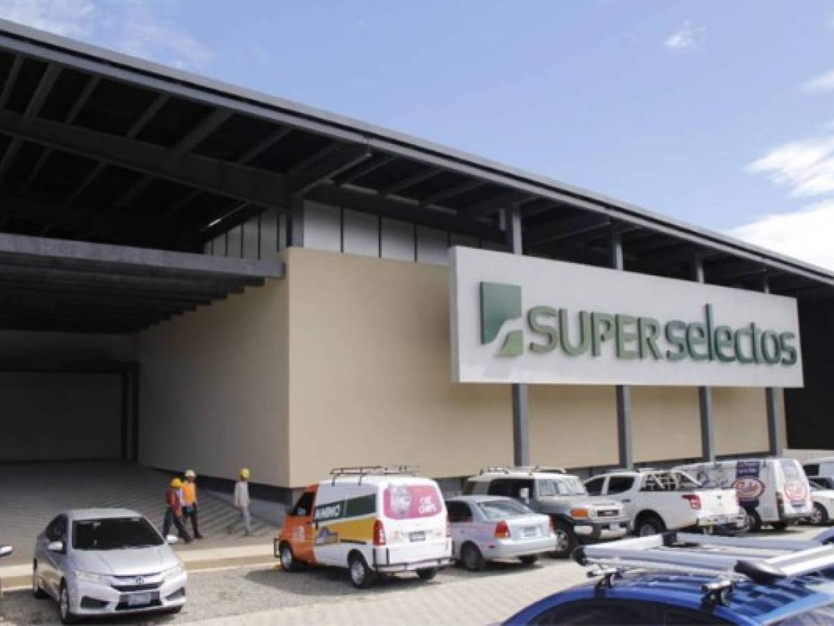 El Salvador: Super Selectos se prepara para abrir su tienda 100