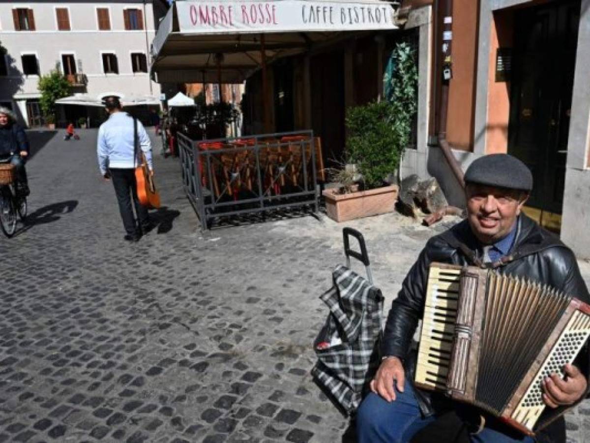 Con relación a desplazamientos de personas, solamente estarán autorizados los que respondan a 'imperativos profesionales debidamente verificados y a situaciones de emergencia, por razones de salud'. FOTO AFP Con relación a desplazamientos de personas, solamente estarán autorizados los que respondan a 'imperativos profesionales debidamente verificados y a situaciones de emergencia, por razones de salud'. FOTO AFP
