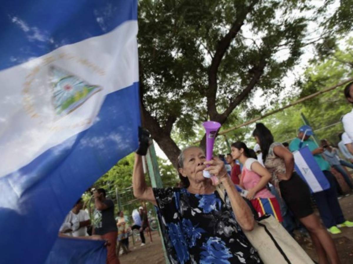 La oposición nicaragüense pide la renuncia de Ortega en diálogo con el gobierno